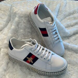 NEW blue and red bee stripe leather tennis